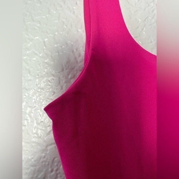 Amazon Pink Cropped Tank - Picture 4 of 4